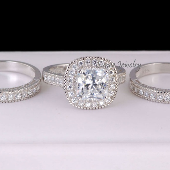 925 Halo Cushion Cut Wedding Engagement Ring Set - Picture 7 of 7